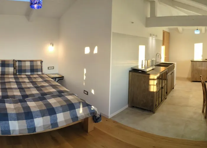 Le Vignole Apartment *