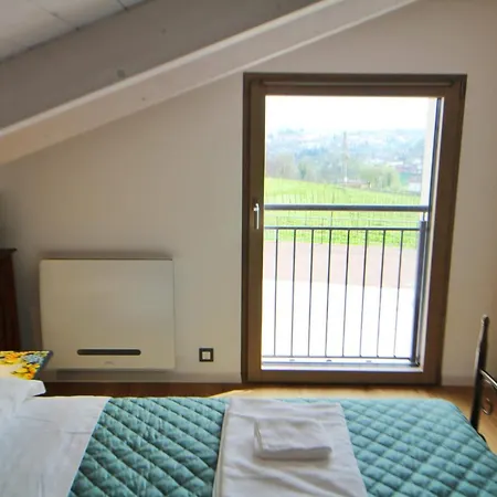 Le Vignole Apartment *