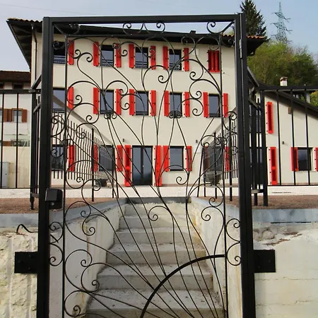Le Vignole Apartment *